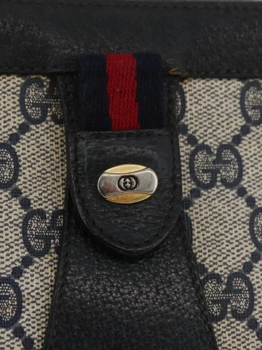 GUCCI GG Supreme Sherry Line Clutch Bag PVC Navy Red 89 01 032 Auth 182810